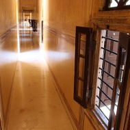 King’s Corridor encircles the queens’ palaces and leads directly to the king’s chambers.